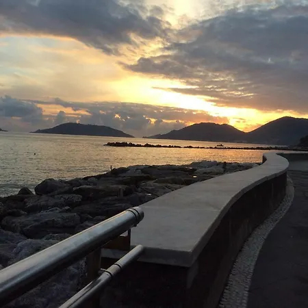 Cinqueterre Chetichella Nocleg ze śniadaniem *