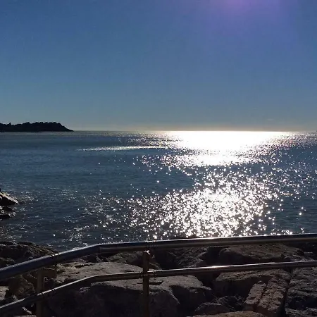 Cinqueterre Chetichella Bed & Breakfast Lerici